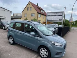 Blau Gebraucht 2019 Ford Tourneo Courier Van / Kleinbus | 7.300 € (Fairer Preis)