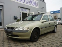 Grün Gebraucht 1996 Opel Vectra Limousine | 390 € (Superpreis)