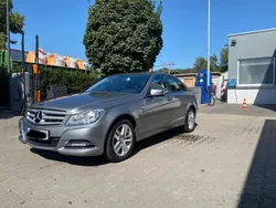 Grau Gebraucht 2011 Mercedes C200 Limousine | 11.900 € (Fairer Preis)