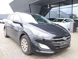 Schwarz Gebraucht 2015 Hyundai i30 Kombi | 3.302 € (Guter Preis)
