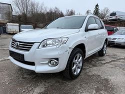 Weiß Gebraucht 2011 Toyota RAV4 Life SUV | 7.990 € (Superpreis)