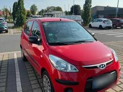 Rot Gebraucht 2009 Hyundai i10 Kleinwagen | 2.600 € (Etwas zu teuer)