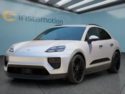 Grau Neu 2025 Porsche Macan SUV | 121.999 €