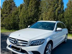 Weiß Gebraucht 2019 Mercedes C180 Kombi | 20.500 €