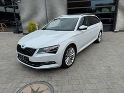Weiß Gebraucht 2018 Skoda Superb Style Kombi | 16.900 € (Guter Preis)
