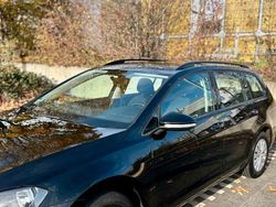 Schwarz Gebraucht 2015 VW Golf VII Trendline Kombi | 5.500 € (Superpreis)