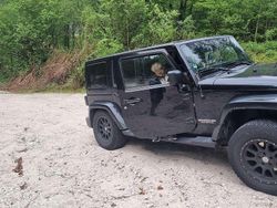 Schwarz Gebraucht 2012 Jeep Wrangler Unlimited Sahara SUV | 26.500 € (Etwas zu teuer)