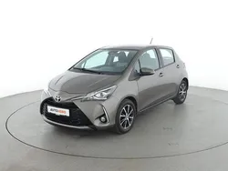 Grau Gebraucht 2018 Toyota Yaris Team Limousine | 12.290 € (Fairer Preis)