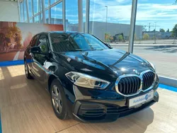 Schwarz Gebraucht 2022 BMW 118 Comfort Edition Kleinwagen | 21.700 € (Guter Preis)