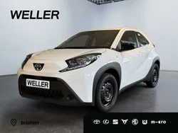 Weiss Neu 2025 Toyota Aygo X-play Kleinwagen | 16.999 €