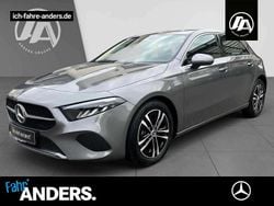 Mountaingrau Gebraucht 2024 Mercedes A180 Limousine | 27.554 € (Guter Preis)