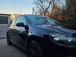 Schwarz Gebraucht 2009 VW Golf VI Kleinwagen | 3.500 €
