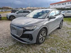 Kieselgrau Gebraucht 2023 Audi Q4 Sportback e-tron Advanced SUV | 31.720 € (Fairer Preis)