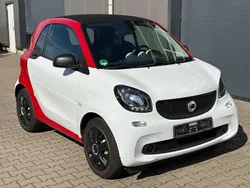 Weiß Gebraucht 2018 Smart ForTwo Coupé Kleinwagen | 7.950 € (Guter Preis)