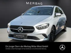 Lack hightechsilber Gebraucht 2024 Mercedes B180 Progressive Van / Kleinbus | 32.370 € (Fairer Preis)