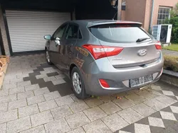 Grau Gebraucht 2012 Hyundai i30 Limousine | 4.750 € (Guter Preis)