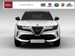 Weiß Neu 2024 Alfa Romeo Junior SUV | 40.749 € (Fairer Preis)