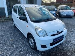 Weiß Gebraucht 2011 Daihatsu Cuore Kleinwagen | 1.799 € (Fairer Preis)