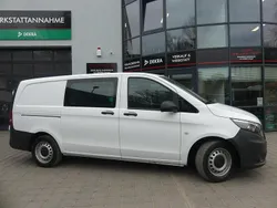 Arktikweiss Gebraucht 2021 Mercedes Vito Van / Kleinbus | 28.800 € (Guter Preis)
