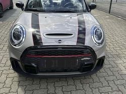 Grau Gebraucht 2023 Mini John Cooper Works Kleinwagen | 35.800 € (Etwas zu teuer)