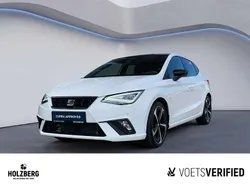 Weiß Gebraucht 2022 Seat Ibiza FR-Line Limousine | 21.490 € (Fairer Preis)