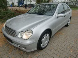 Silber Gebraucht 2006 Mercedes C200 Elegance Limousine | 3.570 € (Fairer Preis)
