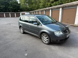 Grau Gebraucht 2003 VW Touran Van / Kleinbus | 1.200 € (Superpreis)