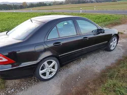 Schwarz Gebraucht 2006 Mercedes C350 Avantgarde Limousine | 3.600 € (Fairer Preis)