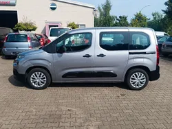 Grau Gebraucht 2020 Citroën Berlingo Live Van / Kleinbus | 15.700 € (Fairer Preis)