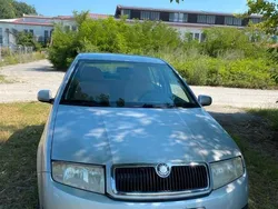 Silber Gebraucht 2000 Skoda Fabia Kleinwagen | 590 € (Guter Preis)