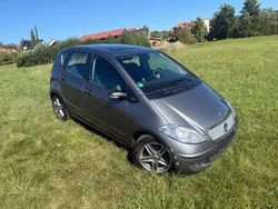 Grau Gebraucht 2008 Mercedes A180 Van / Kleinbus | 3.800 € (Teuer)