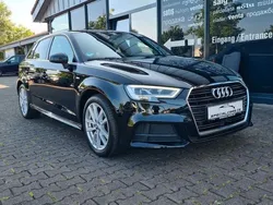 Brillantschwarz Gebraucht 2020 Audi A3 Sportback S-Line Limousine | 24.990 € (Guter Preis)