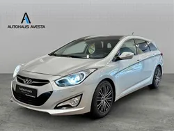Silber Gebraucht 2012 Hyundai i40 Premium Kombi | 12.490 € (Etwas zu teuer)