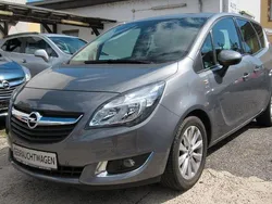 Grau Gebraucht 2016 Opel Meriva Innovation Van / Kleinbus | 13.500 € (Teuer)