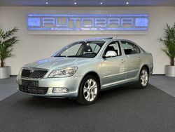 Silber Gebraucht 2011 Skoda Octavia Elegance Limousine | 7.500 € (Fairer Preis)