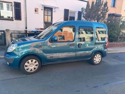 Blau Gebraucht 2004 Renault Kangoo Van / Kleinbus | 2.900 €