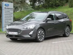 Grau Gebraucht 2021 Ford Focus Cool & Connect Kombi | 21.850 € (Teuer)