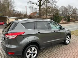 Grau Gebraucht 2015 Ford Kuga SUV | 13.500 € (Teuer)