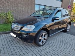 Schwarz Gebraucht 2007 Mercedes ML320 Edition 1 SUV | 6.500 € (Guter Preis)