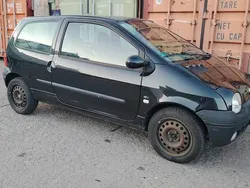 Schwarz Gebraucht 2004 Renault Twingo Kleinwagen | 750 € (Guter Preis)