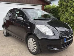 Schwarz Gebraucht 2006 Toyota Yaris Kleinwagen | 3.680 € (Fairer Preis)