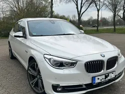 Weiß Gebraucht 2016 BMW 530 Gran Turismo M Sport Limousine | 18.999 € (Fairer Preis)