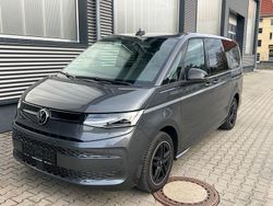 Grau Gebraucht 2024 VW T7 Van | 44.900 €