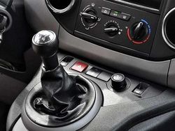 Schwarz Gebraucht 2010 Citroën Berlingo Van / Kleinbus | 3.050 € (Guter Preis)