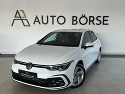 Weiß Gebraucht 2021 VW Golf VIII GTE Limousine | 20.490 € (Fairer Preis)