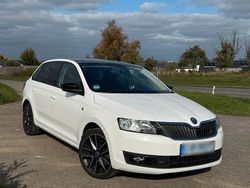 Weiß Gebraucht 2015 Skoda Rapid Active Kombi | 6.900 € (Fairer Preis)
