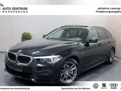 Black sapphire metallic Gebraucht 2019 BMW 520 M Sport Kombi | 31.760 € (Etwas zu teuer)