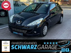 Grau Gebraucht 2012 Peugeot 206+ Kleinwagen | 5.490 €