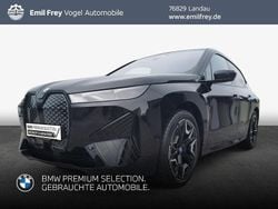 Saphirschwarz metallic Gebraucht 2022 BMW iX SUV | 47.990 € (Guter Preis)