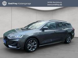 Grau Gebraucht 2024 Ford Focus ST-Line X Limousine | 22.500 € (Guter Preis)